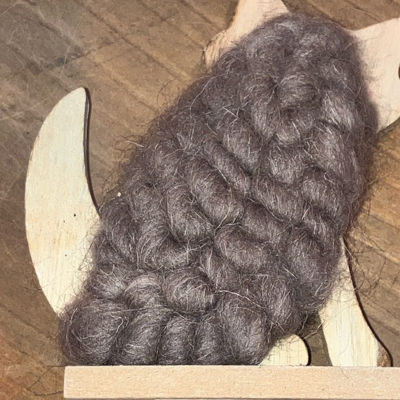 Wooden Fox Figurine with Brown knitted Wool sweater - Picture 6 of 11